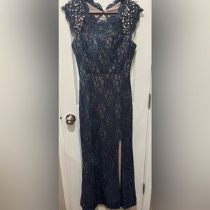 City triangles prom dress, size 11, in great condition